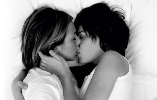 lesbian-gayworldsnews-go.jpg